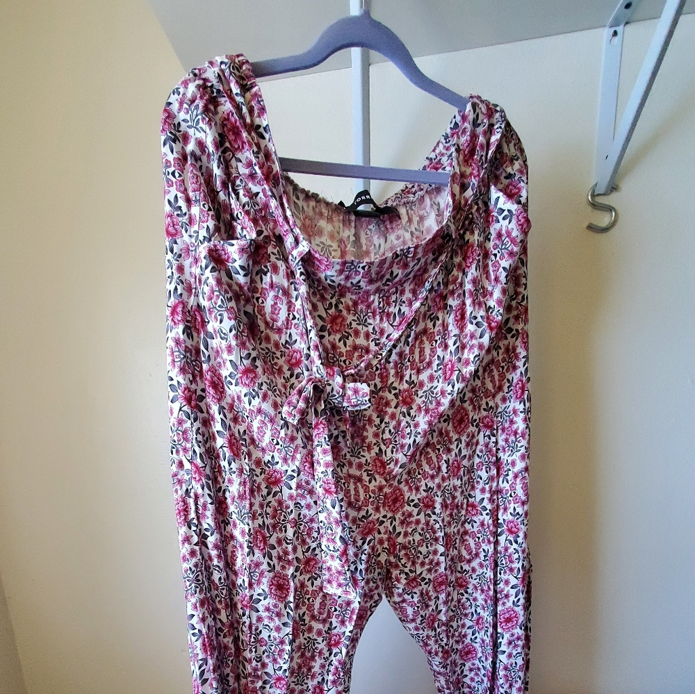 Torrid size 2 wide leg print pant - Picture 2 of 2